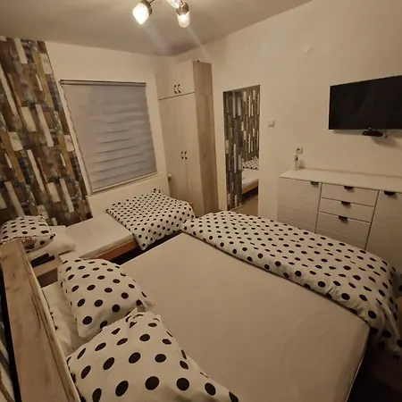 Cakmara Montoja Homestay Vrtovac